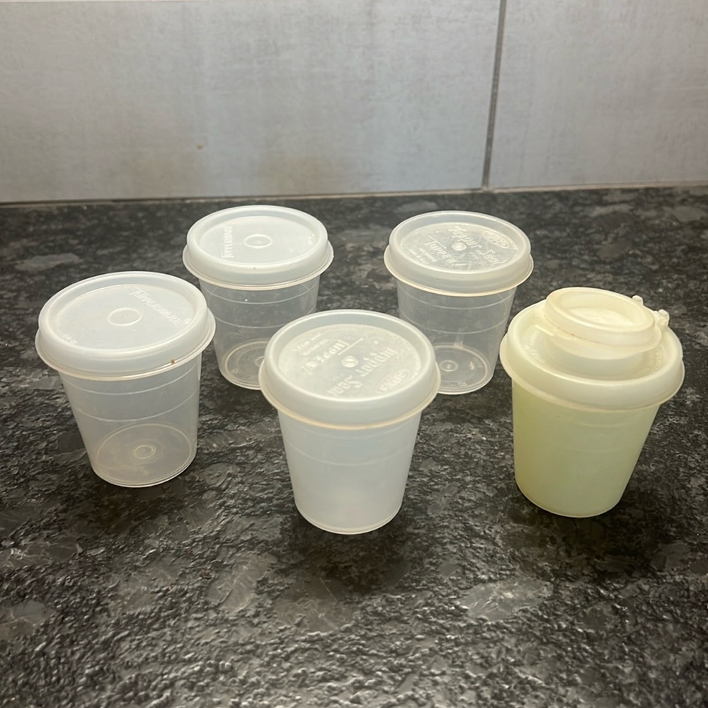Set of 5 Tupperware midgets. Perfect for lunchboxes. One has shaker top